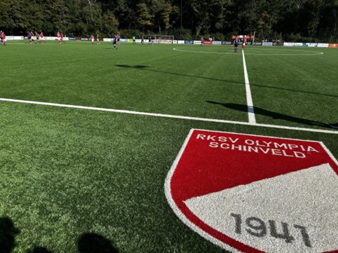 Scheidsrechter blijft kalm in emotierijk duel - VV Zwentibold vecht zich terug naar verdiend gelijkspel